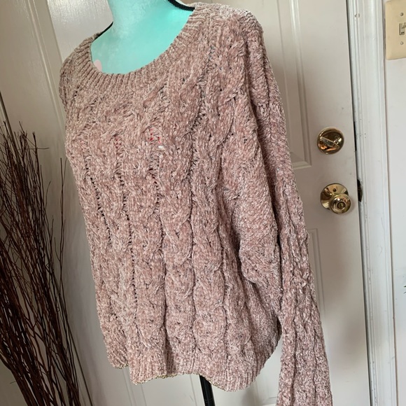 Yaira Knitted Sweater - Picture 3 of 7